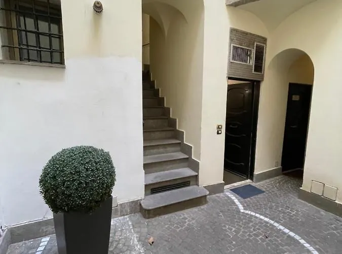 Casa Cappellari Design A Campo De' Fiori Rome