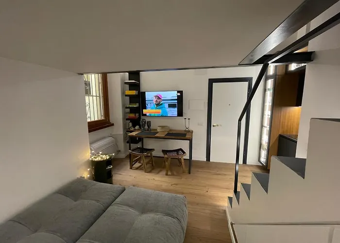 Casa Cappellari Design A Campo De' Fiori *
